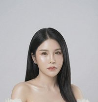 Peach - escort in Riyadh Photo 5 of 6