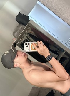 Peach - Male escort in Phuket Photo 2 of 4