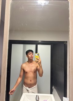 Peach - Male escort in Phuket Photo 6 of 6