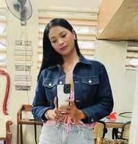 Peachy - escort in Manila