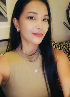 Peachy - escort in Manila Photo 9 of 13