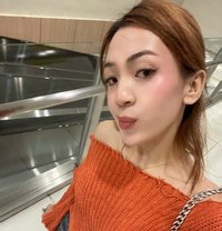 Peachy - Transsexual escort in Manila