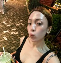 Peachy - Transsexual escort in Manila