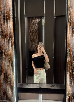 Peachy - Transsexual escort in Manila Photo 28 of 30