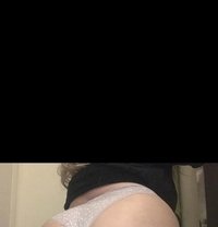 Peachy Girl - escort in Cairo