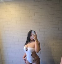 Peak thick girl - puta in Okinawa Island Photo 11 of 12