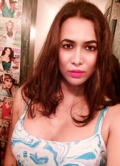 Pearl 3 - Transsexual escort in Bangalore Photo 1 of 22