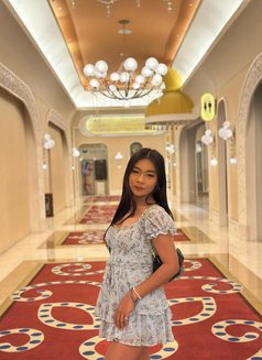 Pearl - Acompañantes transexual in Manila Photo 1 of 6