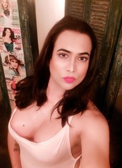 Pearl - Transsexual escort in Bangalore Photo 6 of 6
