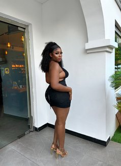 Pearl - escort in Abuja Photo 1 of 2