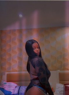 Pearl - escort in Guangzhou Photo 3 of 3