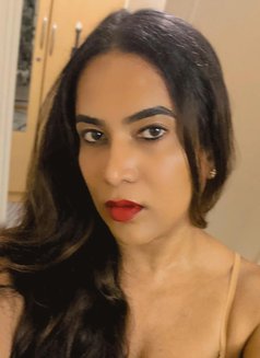 Pearly Goddess - Transsexual escort in Bangalore Photo 25 of 27