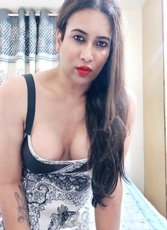 Pearlyyy - Transsexual escort in Bangalore Photo 24 of 28