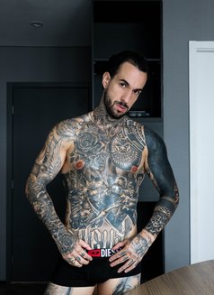 Pedro - Male escort in Lisbon Photo 8 of 9