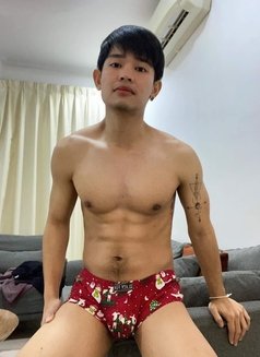 PP From Thailand big Cock 🇹🇭 - Acompañantes masculino in Abu Dhabi Photo 2 of 15
