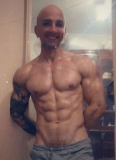 Peer - Male escort in Paris Photo 5 of 8