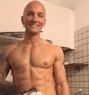 Peer - Male escort in Paris Photo 7 of 9