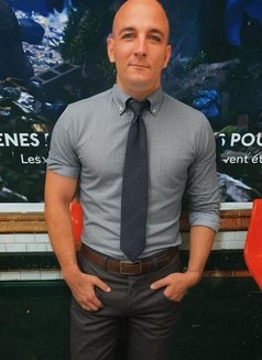 Peer - Acompañantes masculino in Paris Photo 4 of 4