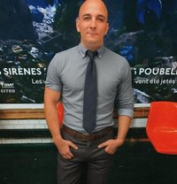 Peer - Male escort in Paris Photo 4 of 4