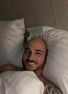 Peer - Male escort in Paris Photo 11 of 13