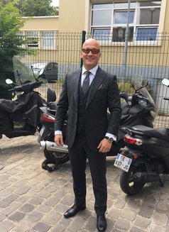 Peer - Male escort in Paris Photo 19 of 23