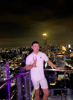 Peet - Male escort in Phuket Photo 4 of 5