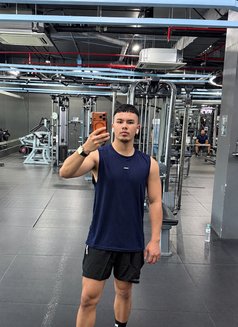 Peet - Male escort in Phuket Photo 5 of 5