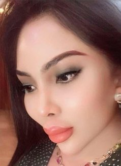 Penelope miemhie - Transsexual escort in Dammam Photo 1 of 28