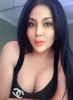 Penelope miemhie - Transsexual escort in Khobar Photo 14 of 18