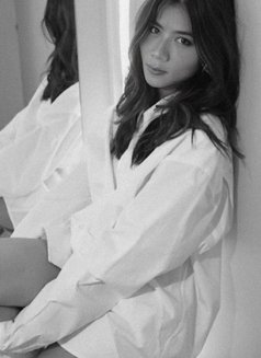 Peony Ts Thai - Transsexual escort in Paris Photo 4 of 7