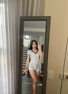 Alice Ts Thai - Transsexual escort in Paris Photo 6 of 9