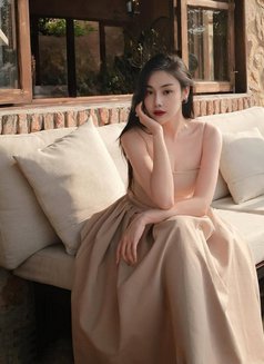 Peony - escort in Hanoi Photo 8 of 12
