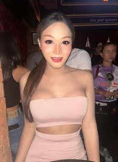 Pepo - Transsexual escort in Bangkok Photo 4 of 14