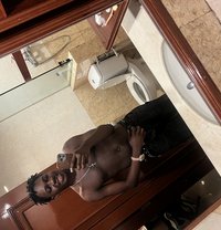 celebrity escort 🫣 - Male escort in Jakarta Photo 7 of 10