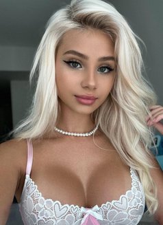 Perfect Mistress Sandra - puta in Tokyo Photo 7 of 10