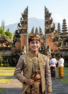 Perfect Service - Acompañantes masculino in Bali Photo 8 of 9