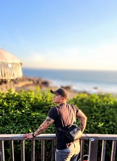 Perfect Service - Acompañantes masculino in Bali Photo 7 of 11