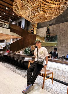 Perfect Service - Male escort in Bali Photo 4 of 6