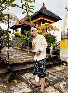 Perfect Service - Male escort in Bali Photo 6 of 6