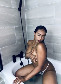 Perla Brazilian - companion in Lisbon Photo 5 of 5