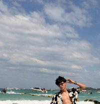 Persian Boy - Male escort in İstanbul Photo 1 of 5