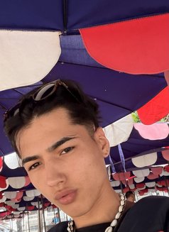 Persian Boy - Male escort in İstanbul Photo 5 of 5