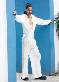 Persius - Male escort in İstanbul Photo 4 of 5