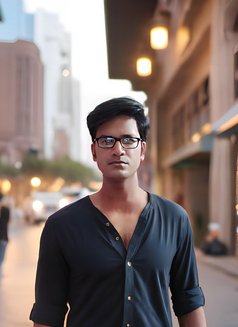 Personal Male Escort for Women - Male escort in Kolkata Photo 18 of 27