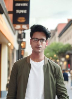 Personal Male Escort for Women - Male escort in Kolkata Photo 24 of 27