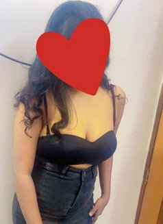 Deepika - escort in Noida Photo 2 of 3