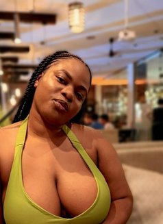 Pesh - escort in Chennai Photo 4 of 4