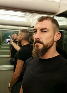 Yurik - Male escort in Johannesburg Photo 5 of 6