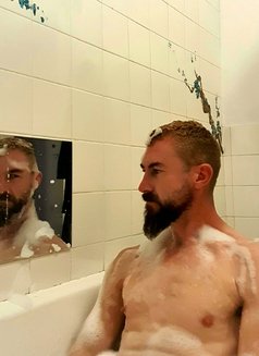Yurik - Male escort in Johannesburg Photo 6 of 6