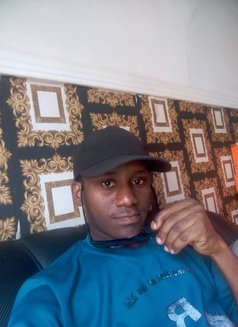 Peter - Acompañantes masculino in Enugu Photo 3 of 4